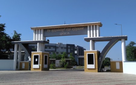 காத்திருப்பு போராட்டத்தில் ஈடுபட்ட மக்கள்!