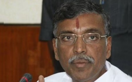 முன்னாள் அமைச்சர் நீதிமன்றத்தில் ஆஜர்!