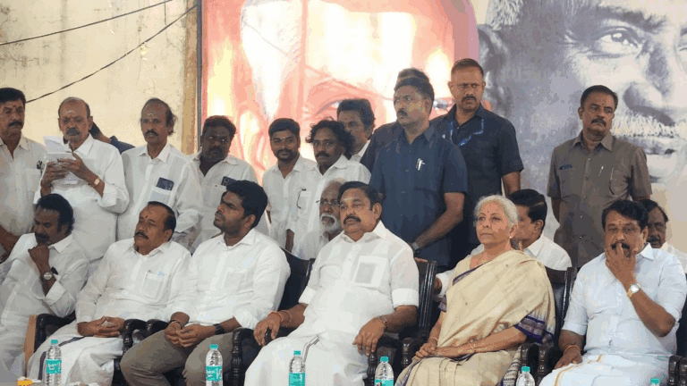 ஒரே மேடையில் ஈபிஎஸ் – அண்ணாமலை…. கட்சியினரிடையே மிகுந்த வரவேற்பு