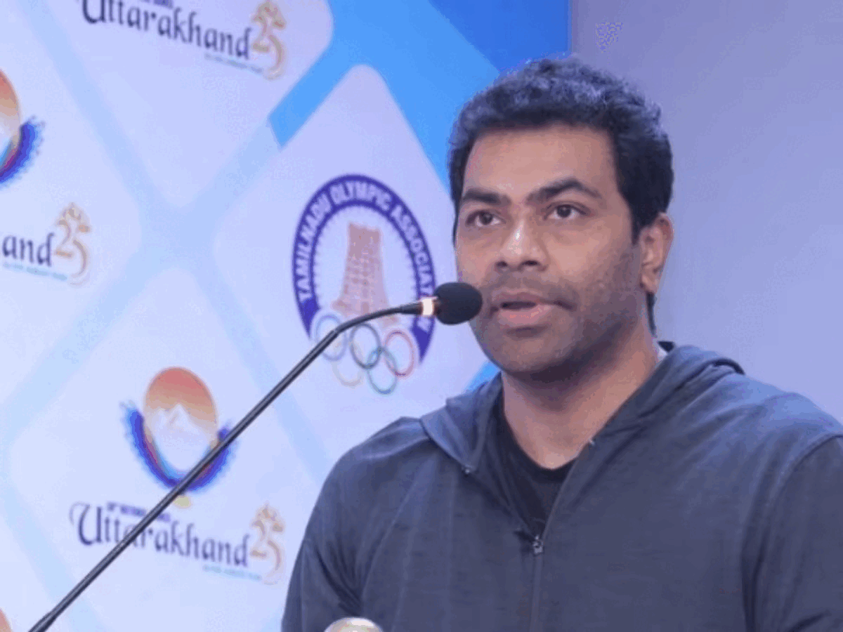 ஆதவ் அர்ஜூனா மீது நடவடிக்கை எடுக்க வேண்டும் – நீதிமன்றம் அதிரடி