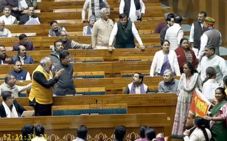 நாடாளுமன்றத்தில் காங்கிரஸின் அத்துமீறல்… அம்பலமான வீடியோ ஆதாரம்!