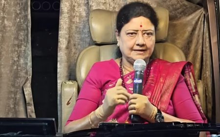 நாய் கூட நன்றியோட இருக்கும்  - விளாசிய சசிகலா