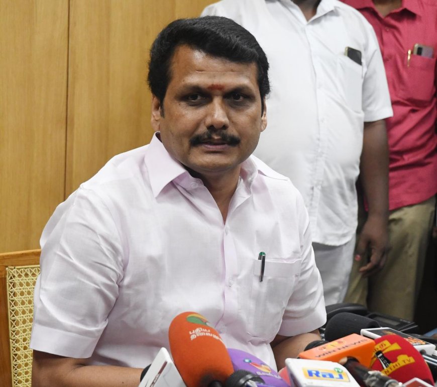 கரூரில் மட்டுமே 4 இடங்களில் சோதனை - பணப்பட்டுவாடா கொடுத்ததாக தகவல்